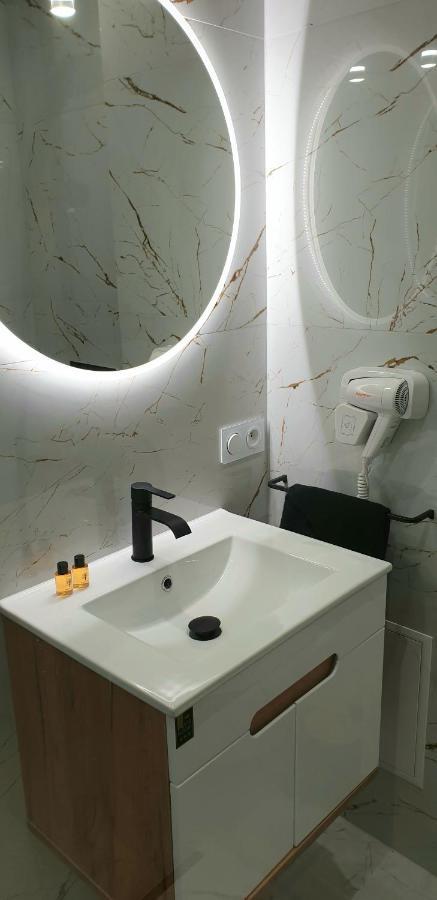 Vip Room 2+2 Konin  Exterior foto